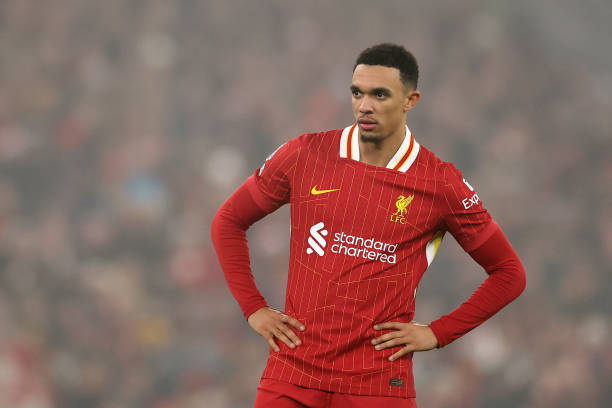 Alexander-Arnold gia nhập Real Madrid: Thử thách khổng lồ giữa bão tố Bernabéu