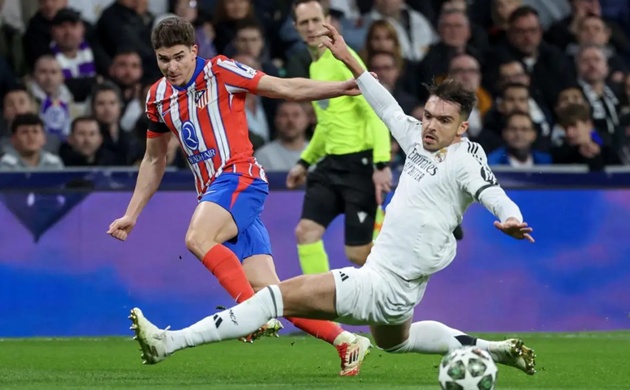 Barcelona và tham vọng chiêu mộ Julian Alvarez: Thử thách quá sức?