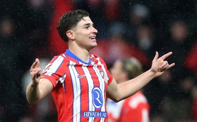 Barcelona và tham vọng chiêu mộ Julian Alvarez: Thử thách quá sức?