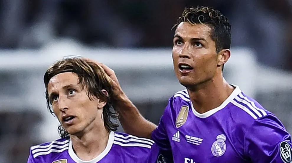 Huyền thoại Modric chia tay Real Madrid: Lời tri ân xúc động của Ronaldo