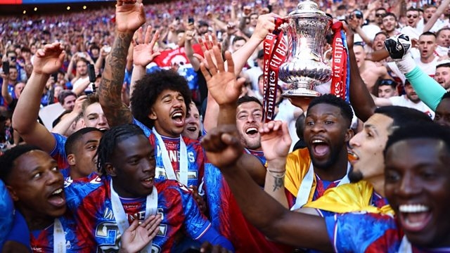 Premier League: Sự Khởi Nghĩa Của Các CLB Trung Lưu Và Sự Suy Giảm Của Big Six